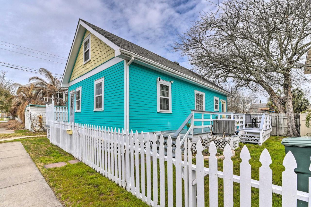 Galveston 'Blue Bungalow' - Walk To Beach! Exterior foto